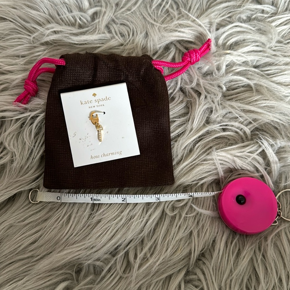 💎 FREE Kate Spade “T” Charm